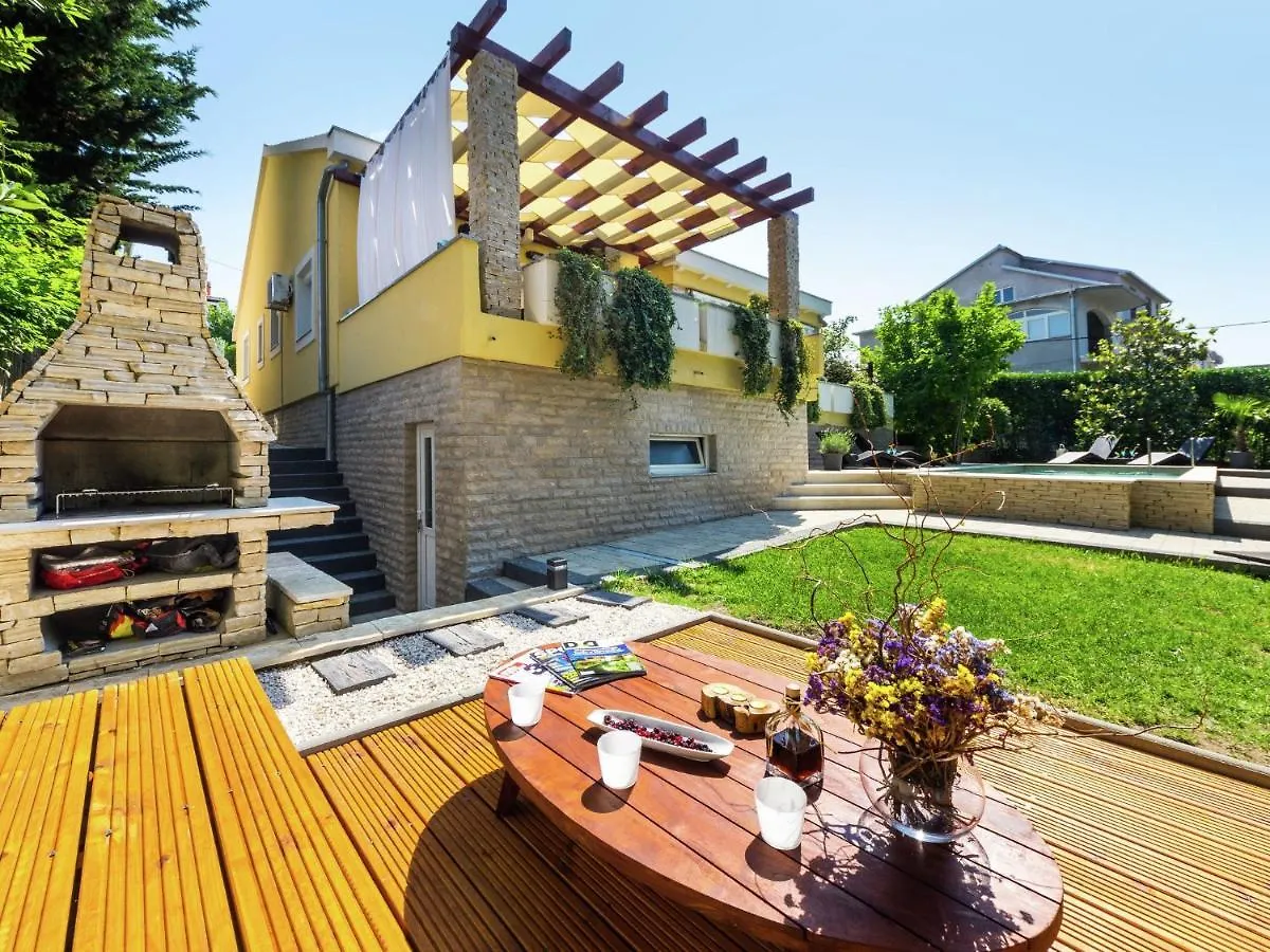 Exquisite Villa With Private Pool In Zadar