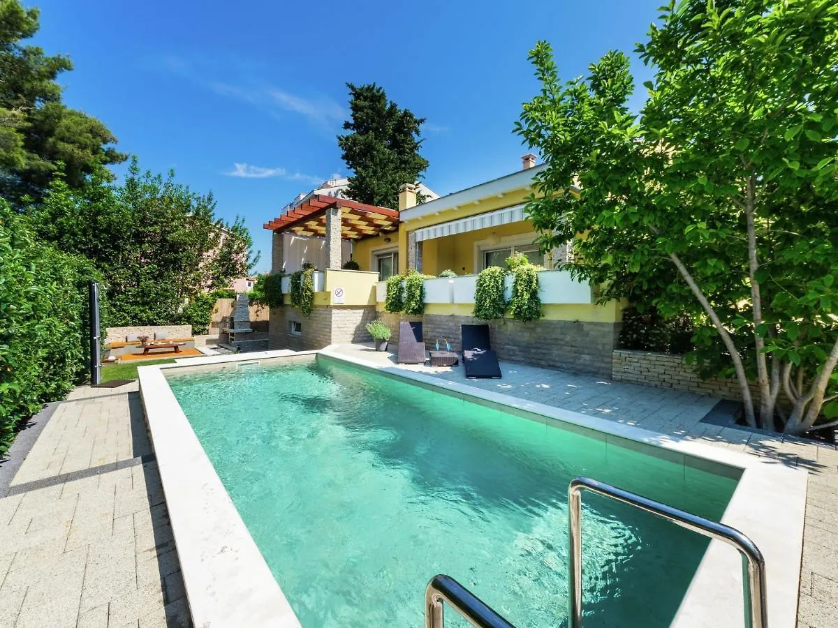 Exquisite Villa With Private Pool In Zadar Kroatien
